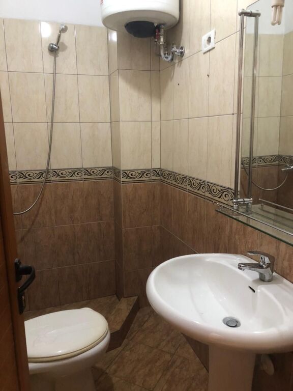 1+1 me qera rruga 5 Maji