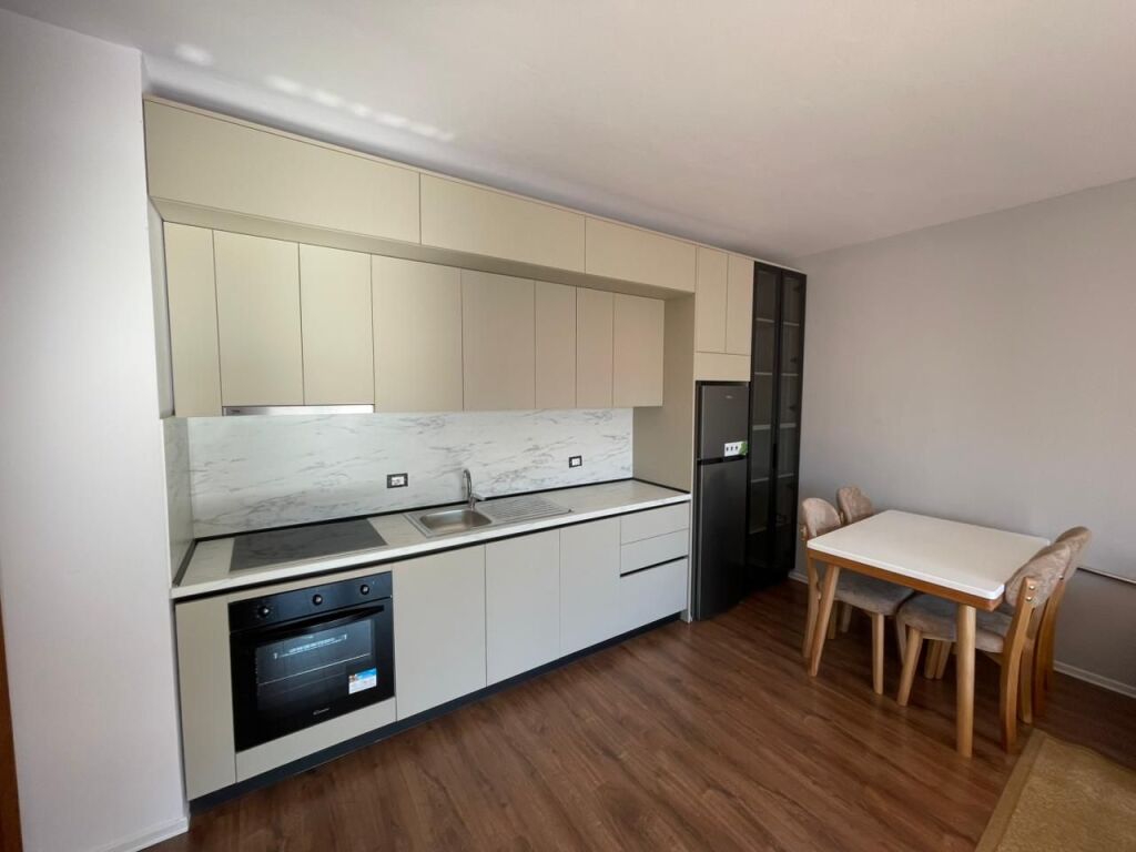 Affitto, Appartamento 1+1, Via Jordan Misja, Tirana Empire64611