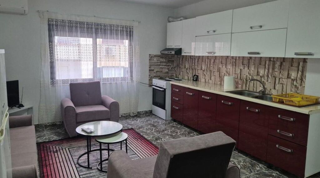 Jepet apartament 2+1 tek Sheshi Willson