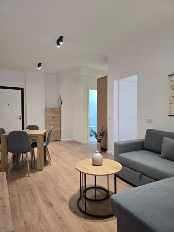 Appartamento 1+1+parcheggio in affitto a Mine Peza