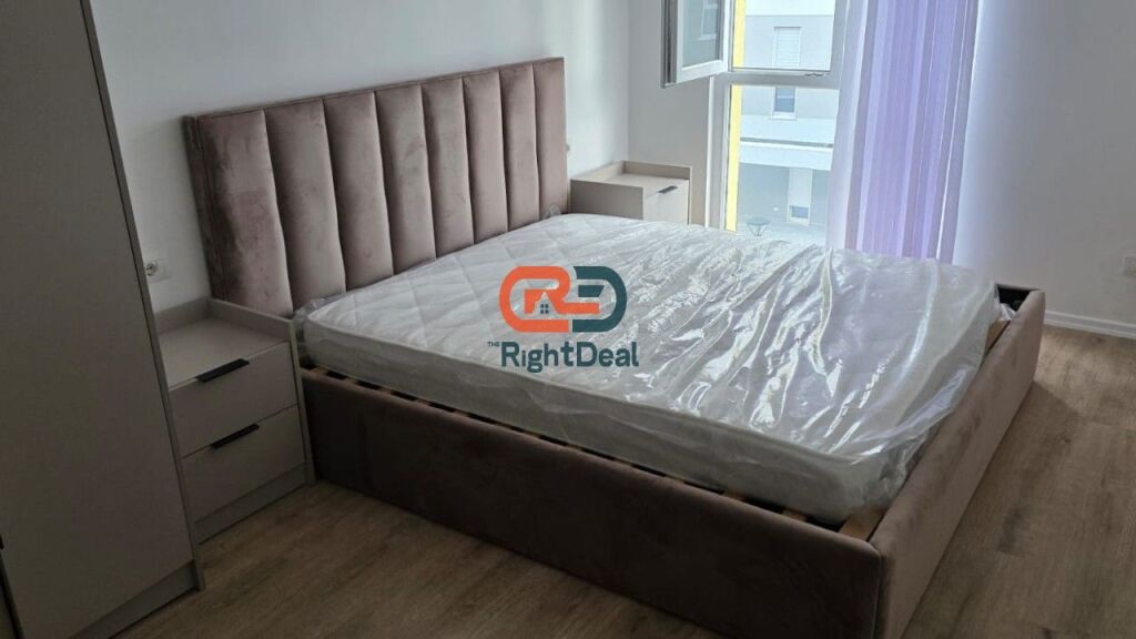 Tek Univers City, Jepet Me Qira Apartament 2+1+Post Parkimi Totalisht I Mobiluar!