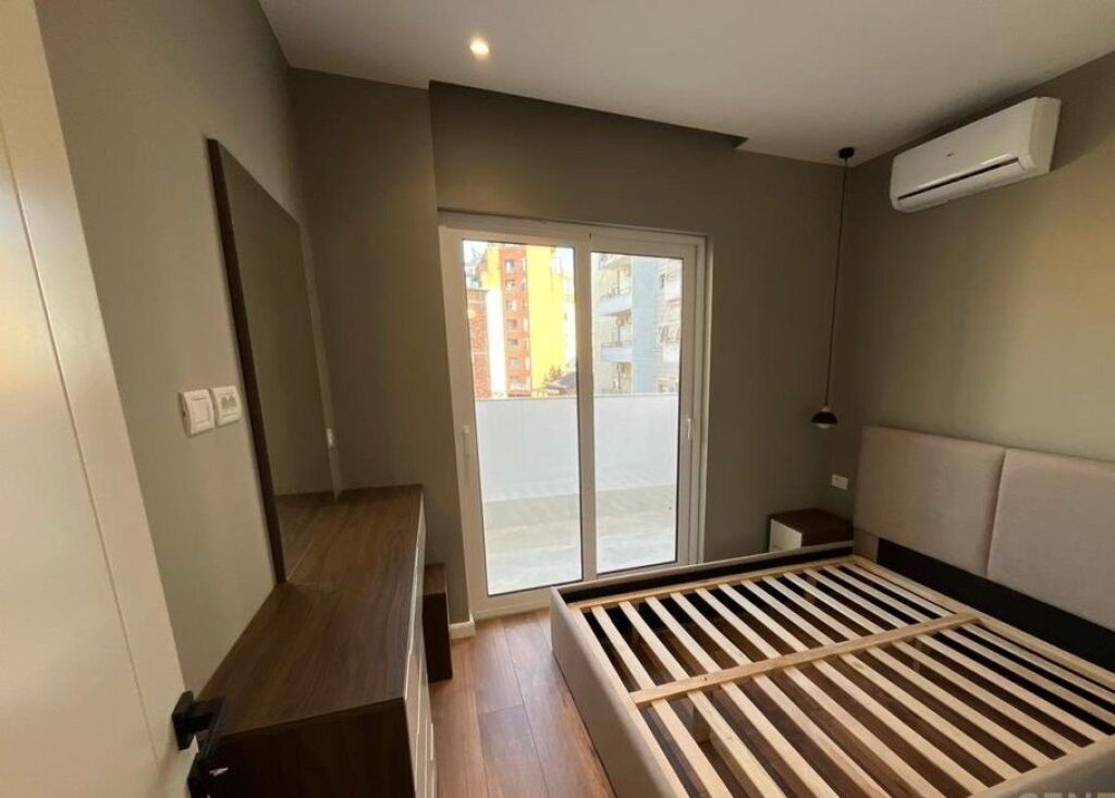 Super apartament 1+1 per shitje te Mine Peza