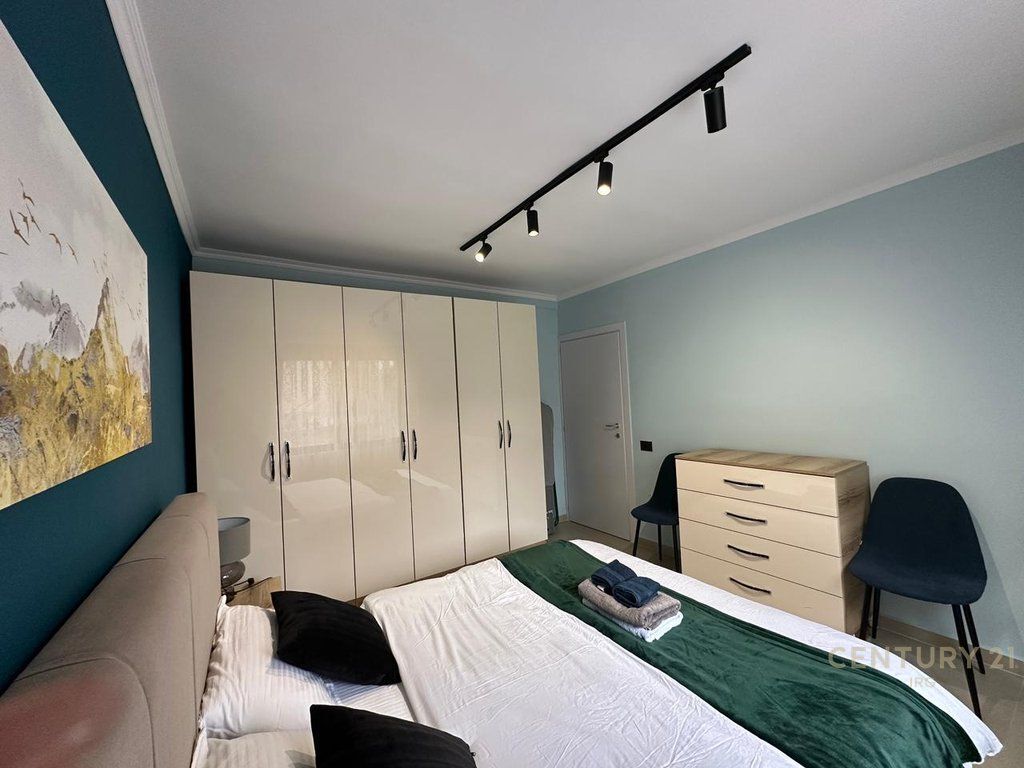 SHITET APARTAMENT PRANE LULISHTES 1 MAJI 1+1