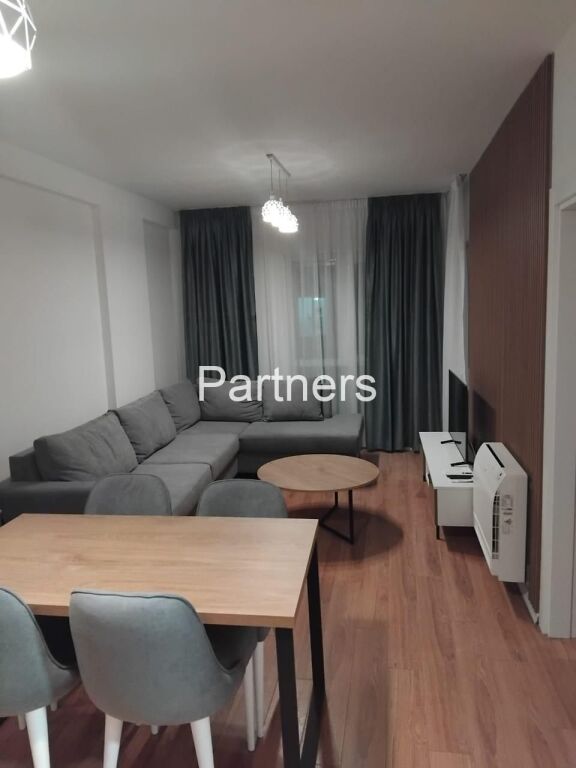 Apartament 1+1 me qira Univers City
