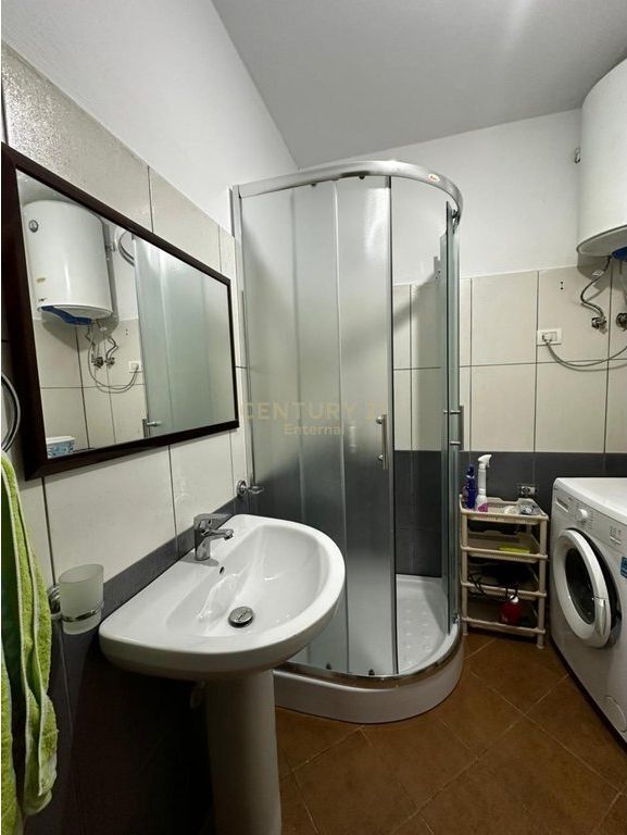 Appartamento 2+1 In Affitto nel Lago Secco, Tirana 800 € /Mese