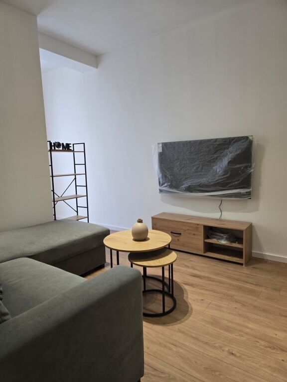 Appartamento 1+1+parcheggio in affitto a Mine Peza