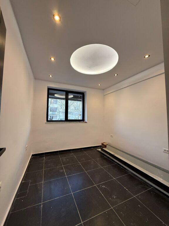 BUSINESS UNIT FOR SALE  📍 On the roadside, opposite Harry Fultz school