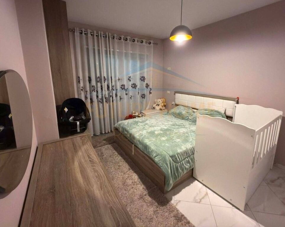 Shitet, Apartament 1+1, Unaza e Re