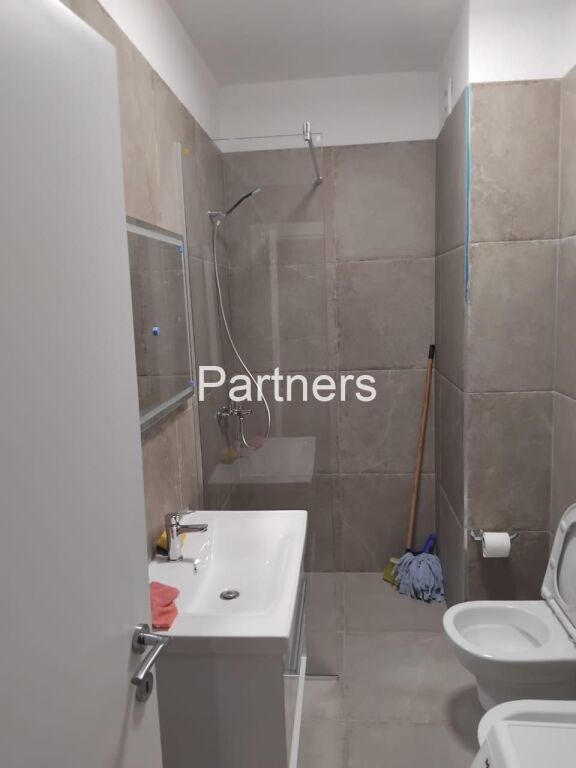 Apartament 1+1 me qira Univers City