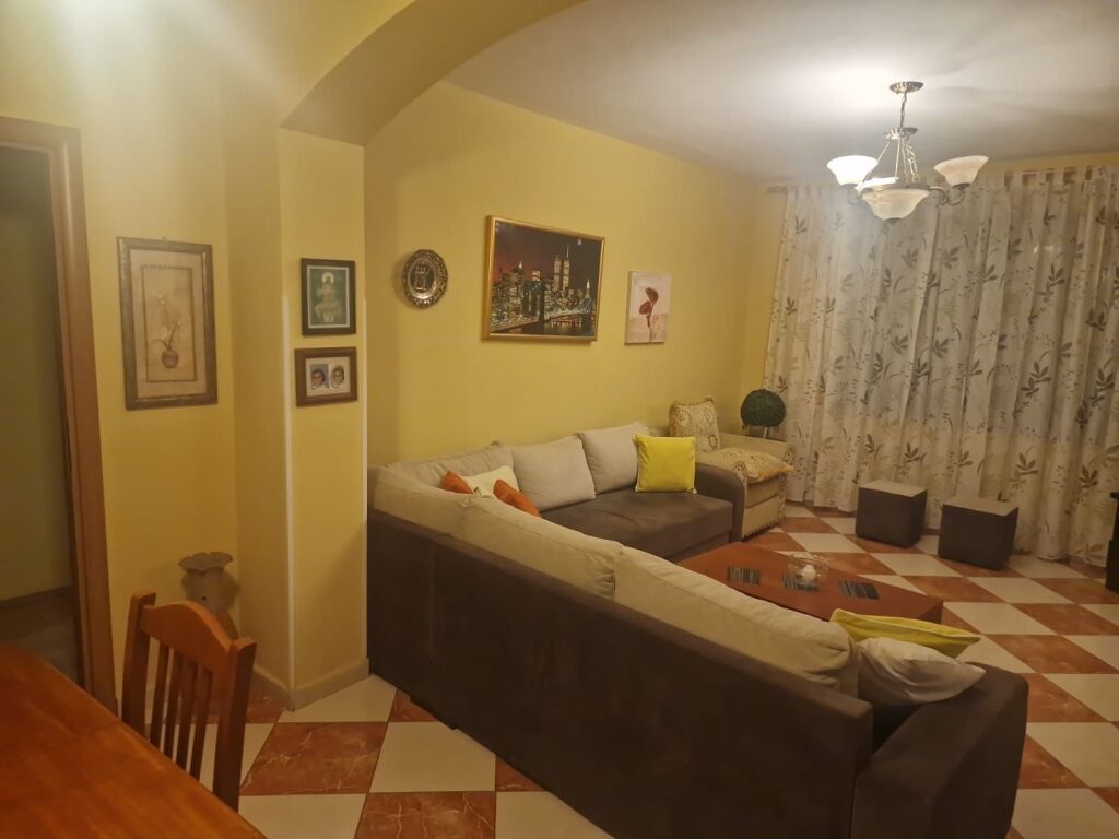 Eskluzive,Shitet apartament 2+1+2 tualete te Liqeni i Tiranes