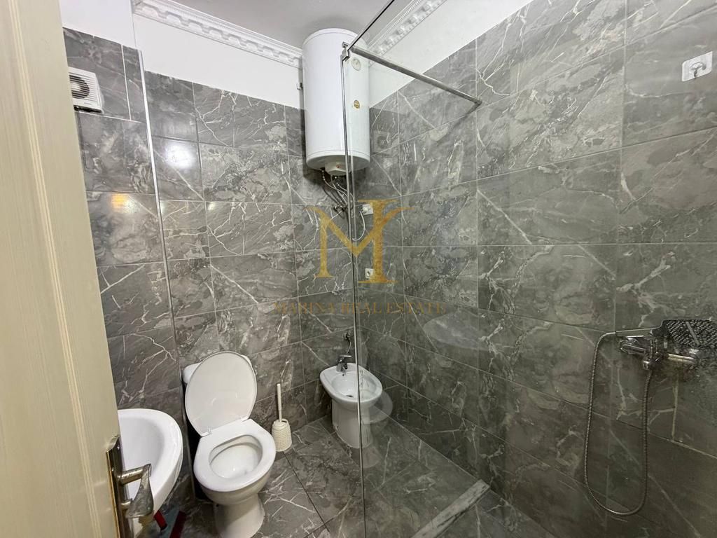 JEPET ME QERA APARTAMENT 1+1 NE PLAZH HEKURUDHA , DURRES !!