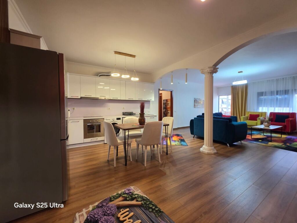 Jepet me qira apartament 2+1