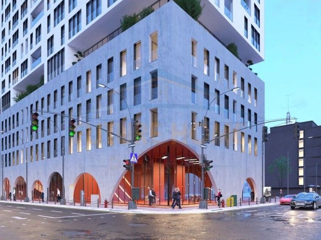 Shitet, Apartament 3+1+2, Komuna e Parisit, Tiranë