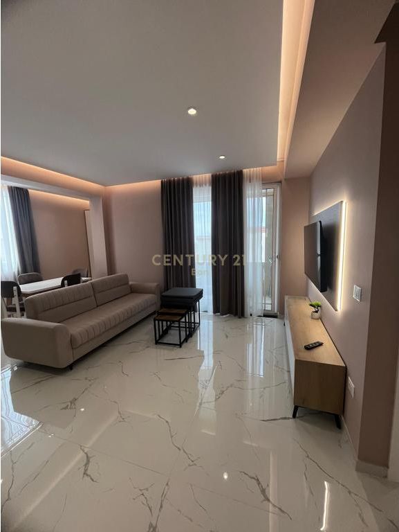 Apartament 2+1 Me Qira në Qendër Golem, Durrës !