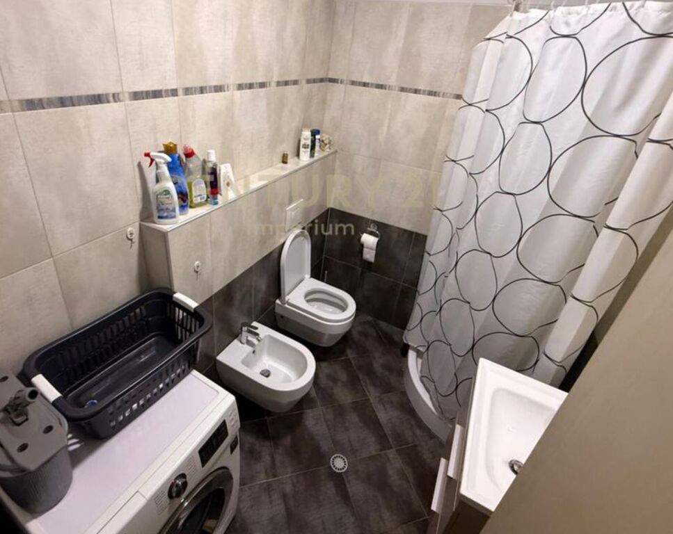 Jepet me qera apartament 1+1