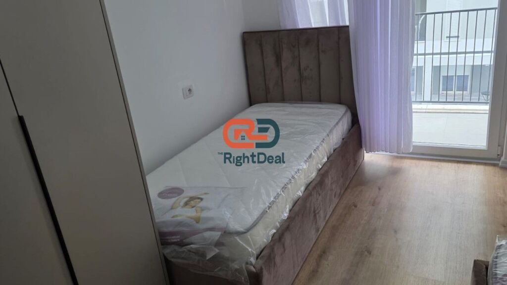 Tek Univers City, Jepet Me Qira Apartament 2+1+Post Parkimi Totalisht I Mobiluar!
