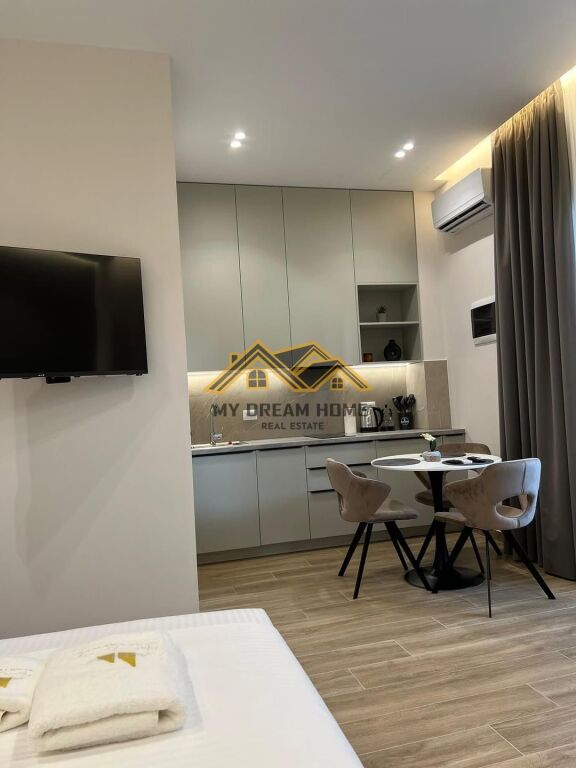 Shiten 2 studio te investuar ne Durrës Plazh