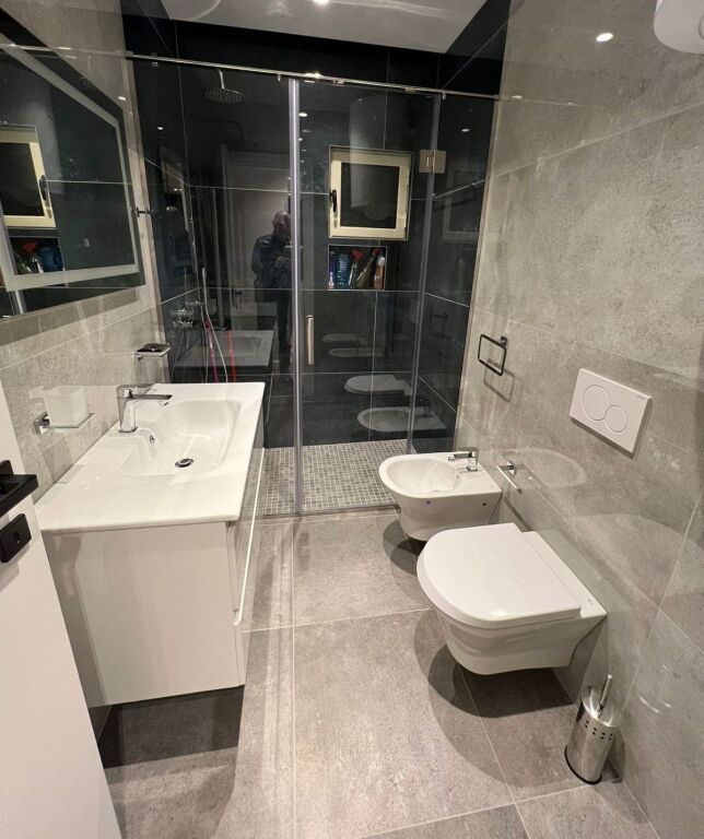 🏢 Jepet me qira apartament 2+1ish fusha