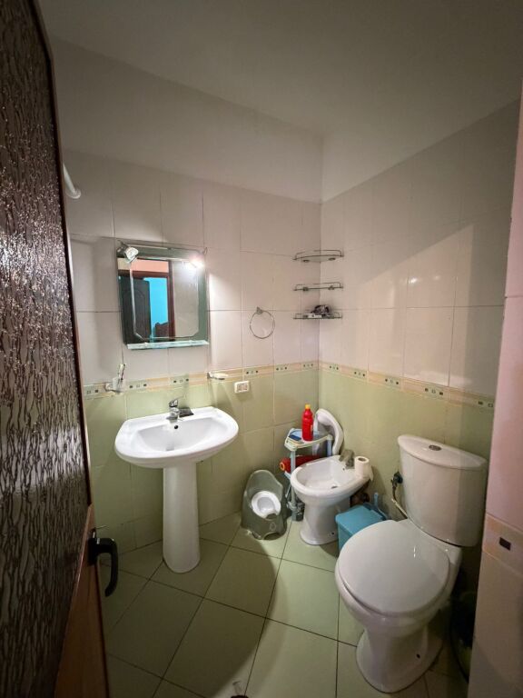 Qera: Apartament 2+1  Kati 3  📍Astir , pallati nela 5  Cmimi: 50.000 leke