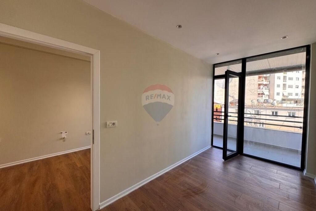Apartament 2+1 për Shitje – Rruga Teodor Keko, Tiranë