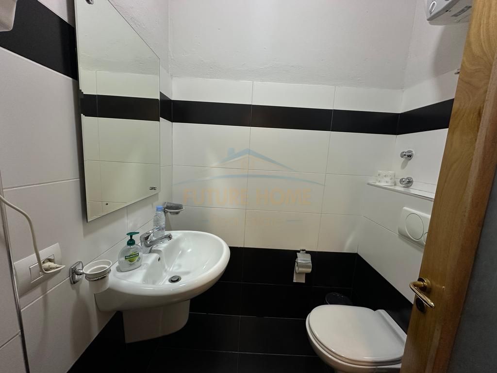 Qira, Ambient, Shallvaret