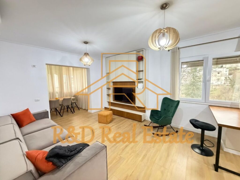 🏡 Jepet me qira apartament 2+1 – Liqeni i Thatë / Kopshti Botanik