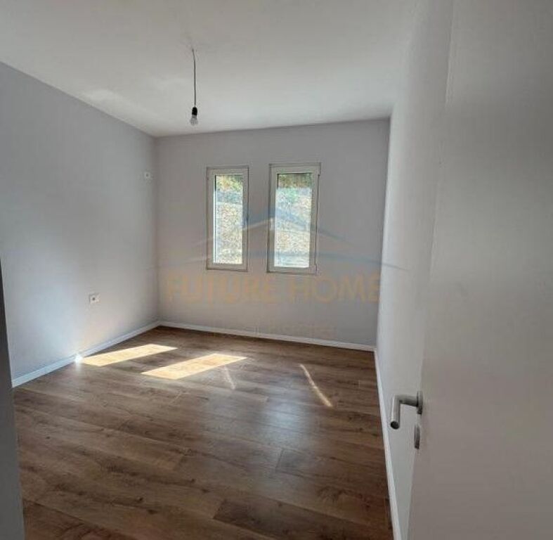Shitet, Apartament 2+1+2, Rruga e Dajtit, Fresk