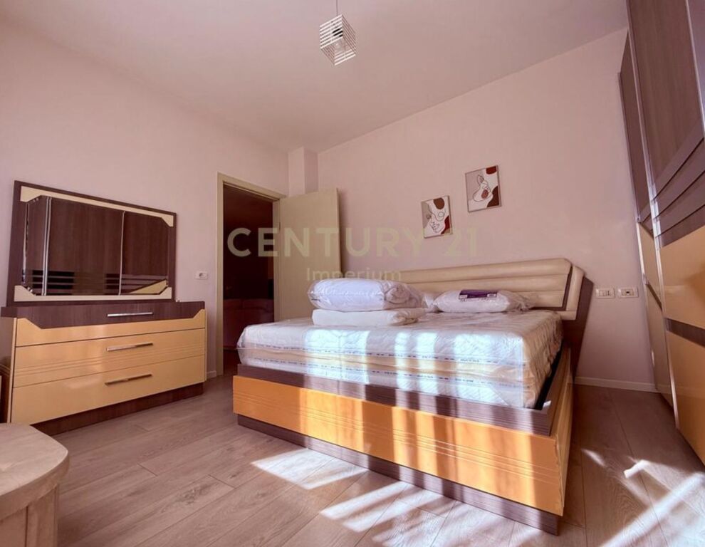 Jepet me qera apartament 1+1