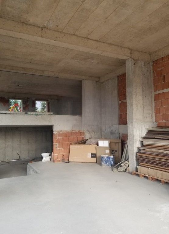 AMBIENT KOMERCIAL ME QIRA, VENDOSUR NE SHKOZE!