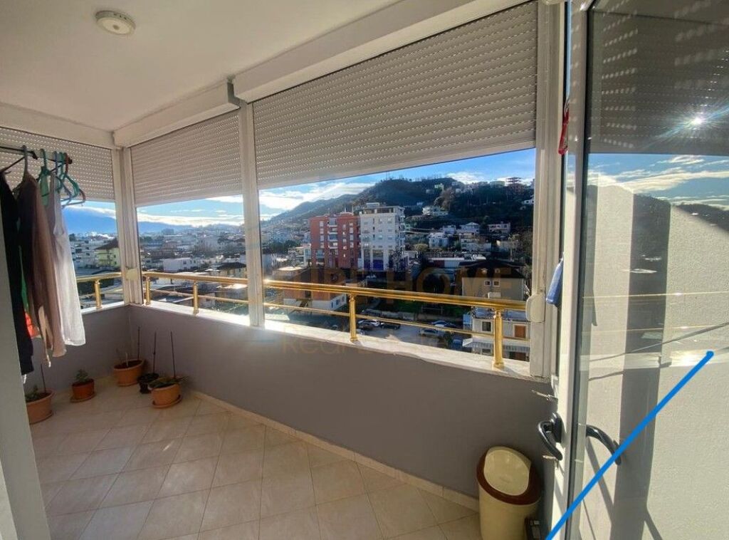 Shitet, Apartament 2+1, Misto Mame, Tirane.