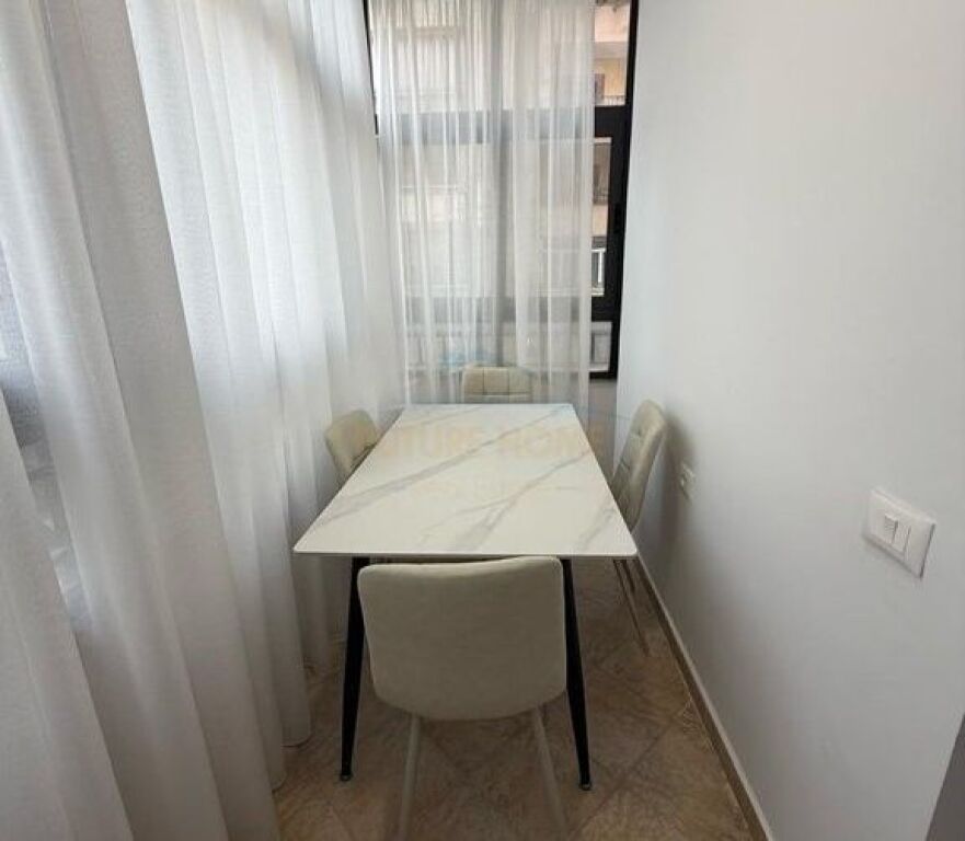 Rent, Apartment 1+1, Paris Commune