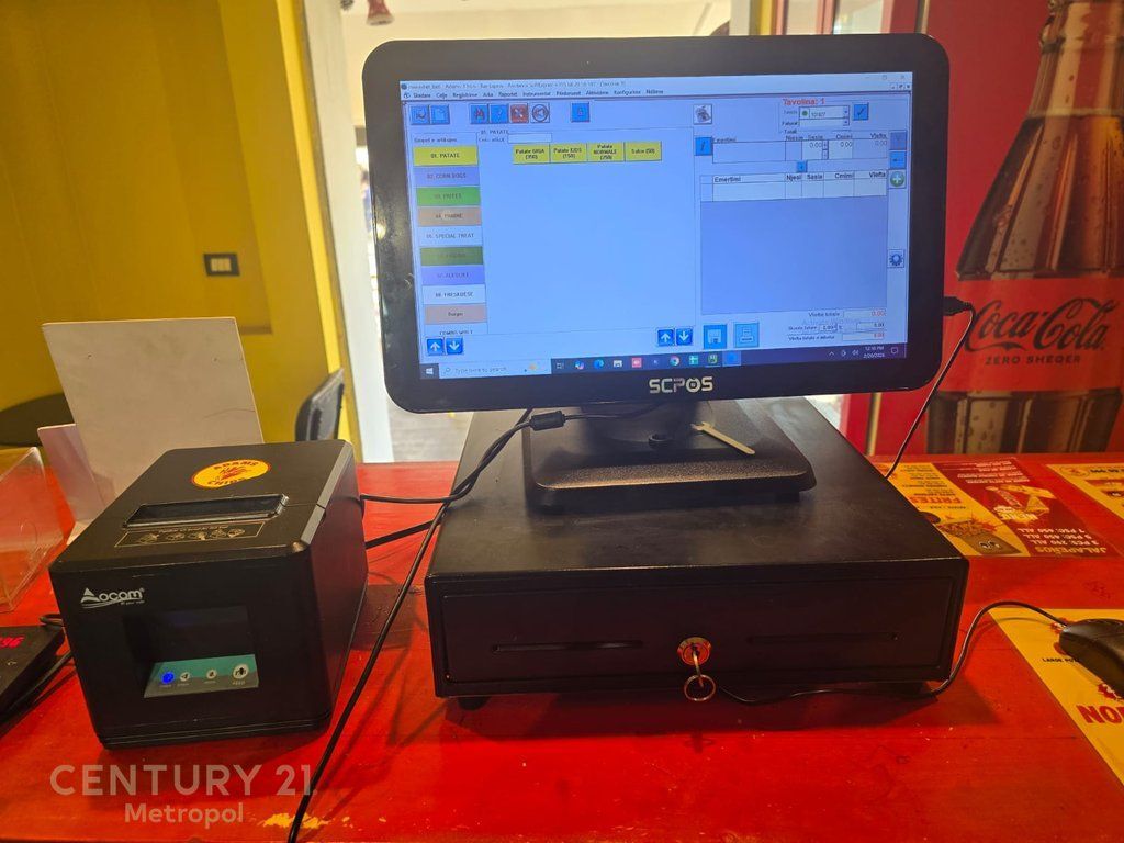 Vendita Attività Fast Food sulla Strada Principale, Vicino al Merlo 19.000 €