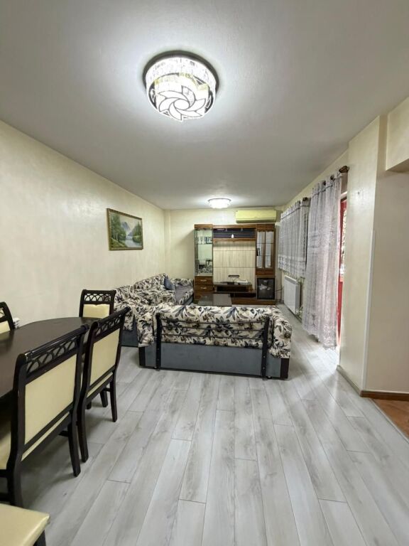 Qera, Apartament 2+1, Terminali i Autobuzëve, Tirane, 450 €