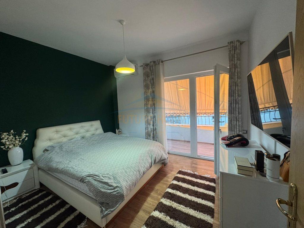 Shitet Apartament 2+1, Jordan Misja