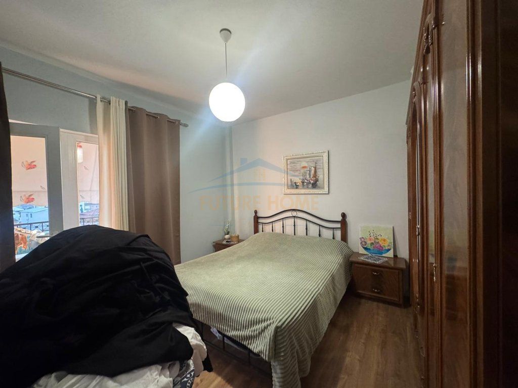 Shitet Apartament 2+1, Jordan Misja