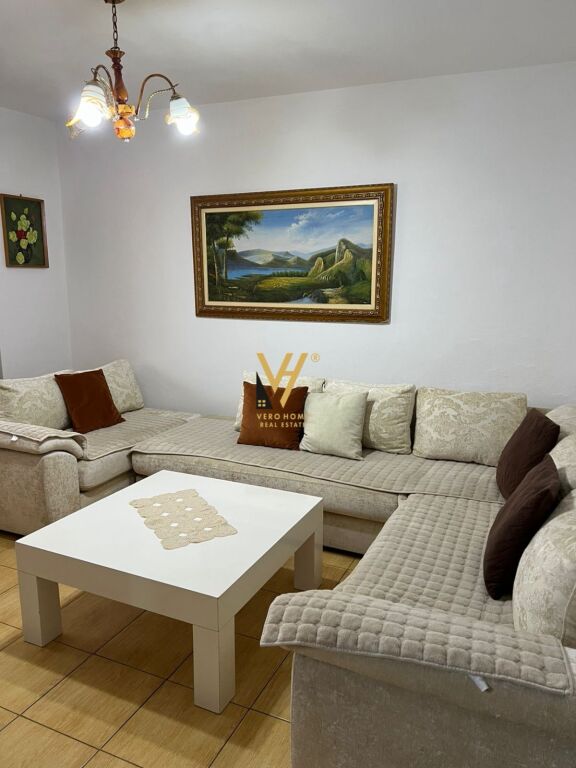 JEPET APARTAMENT 1+1 ME QERA TE OXHAKU 40.000 LEKE