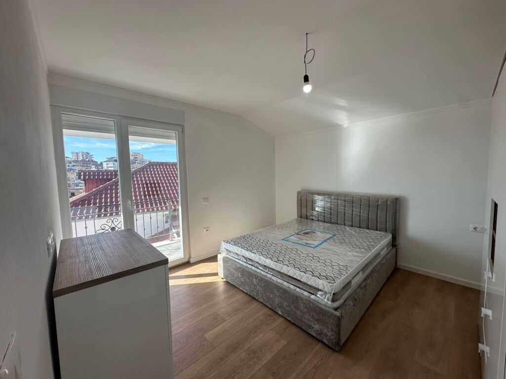 Appartamento 1+1+Parcheggio in affitto a Shkoze.