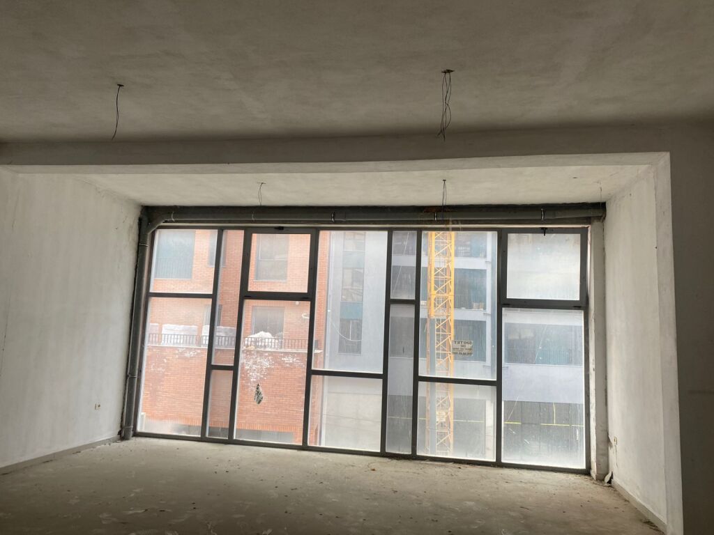 Shitet, Ambient, Paskuqan, Tirane Empire64735