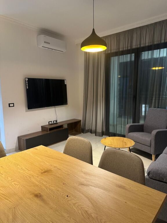 Jepet Me Qera Apartament 1+1+1 Ballkon