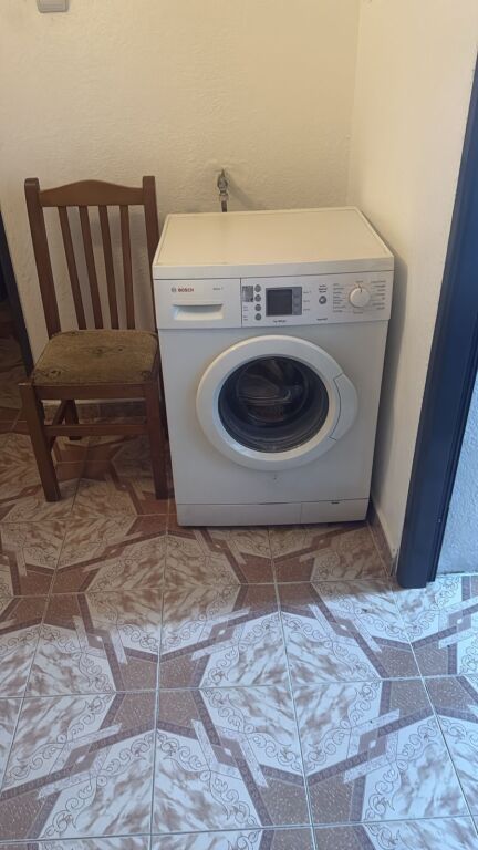 Jepet Me Qera Apartament 1+1+1 Ballkon