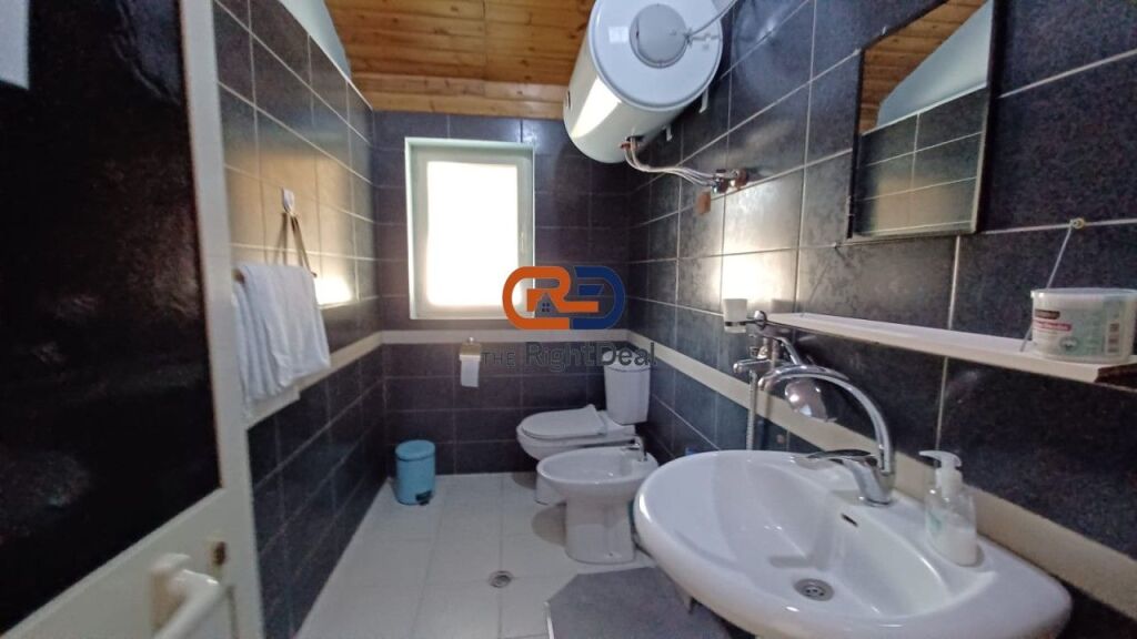 Tek Stadiumi Dinamo, Jepet Me Qira Apartament 2+1, Me Lokacion Perfekt!!