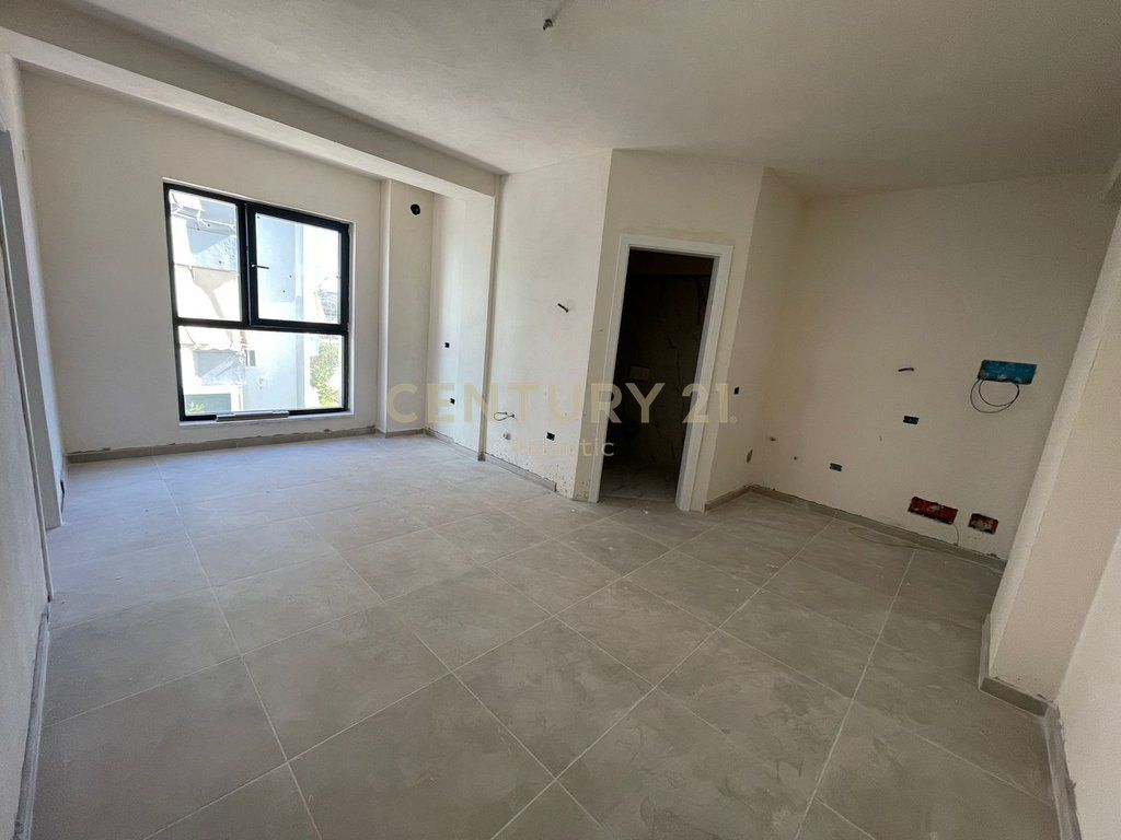 VENDESI APPARTAMENTO 1+1 A GOLEM