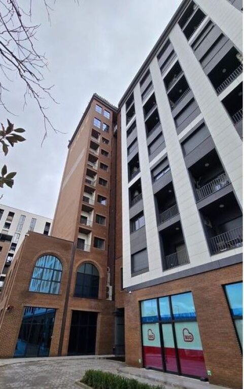 Shitet Apartament 2+1+2 tek Rezidenca Henke