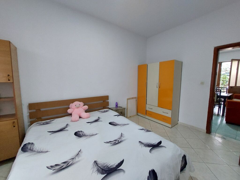 Affitto | Ingresso 1 + 1 | Via 5 Maji | 330 €/mese