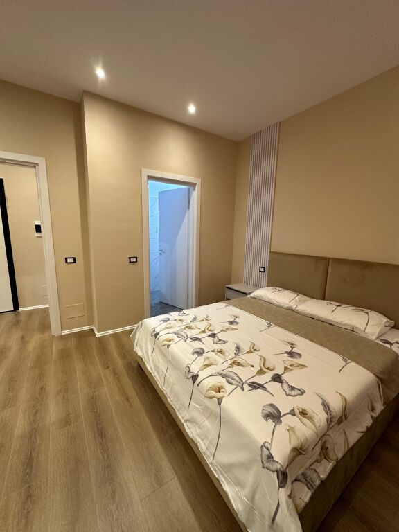 Super appartamento 2+1+2 in affitto al Crocevia Vasil Shanto/1000 euro