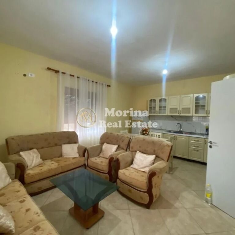 Affitto | Casa privata 2 + 1 | Farkë e Vogël | 320 €/mese