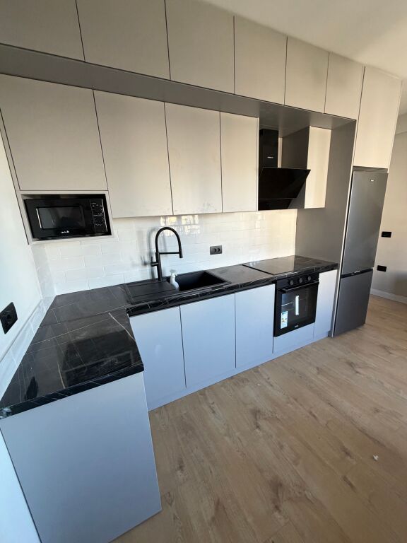 🏡 Appartamento 1+1 in vendita a Shkëmbin e Kavajës