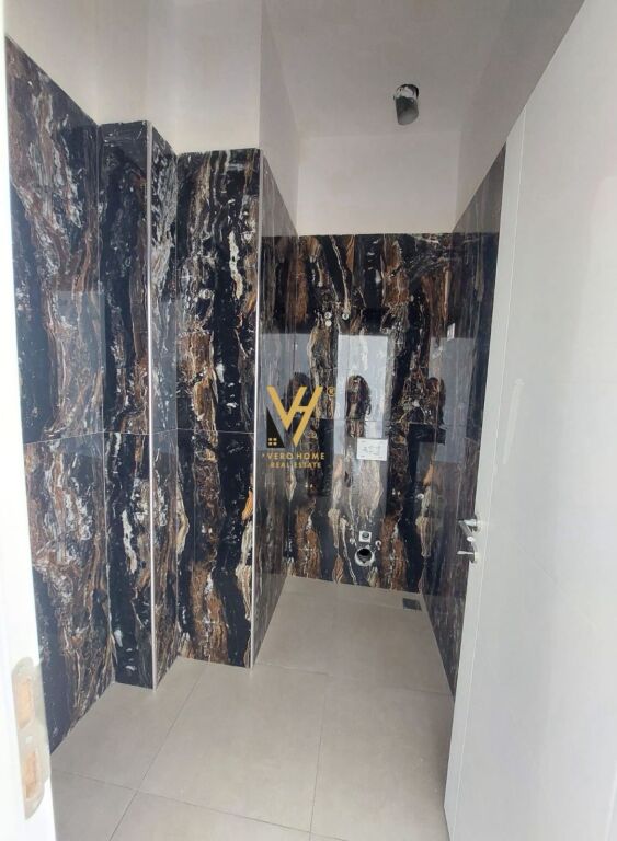 JEPET DYQAN 40 M2 ME QERA TE MINE PEZA 100.000 LEKE