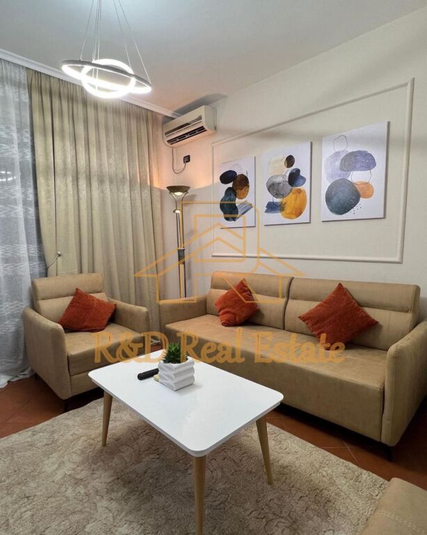 Affittasi appartamento 2+1 Petro Nini