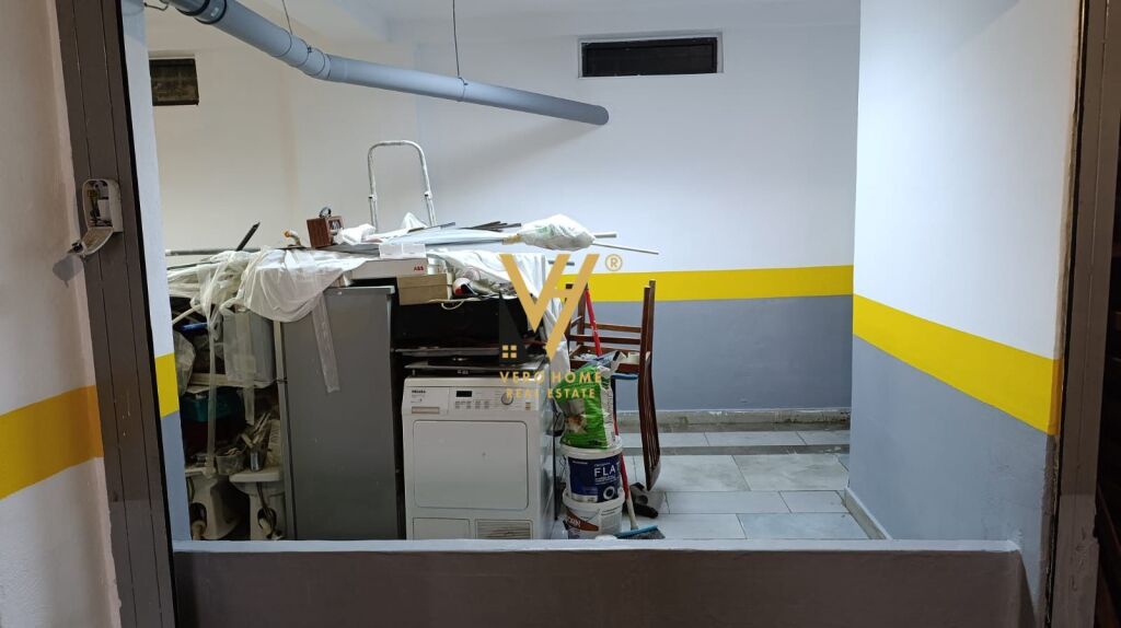 GARAGE IN VENDITA 35 M2 A KOMUNA E PARISIT 35.000 EURO